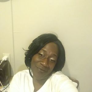 Meet your Posher, Alicia